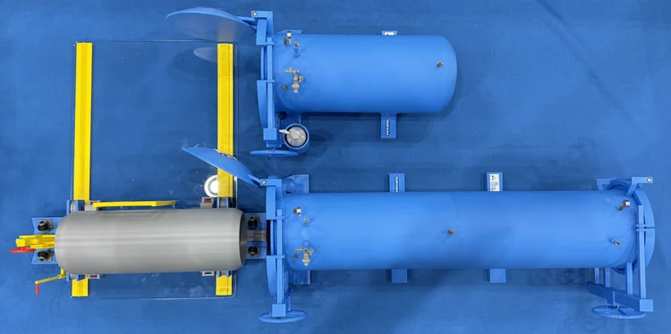 Double Ton and Loader